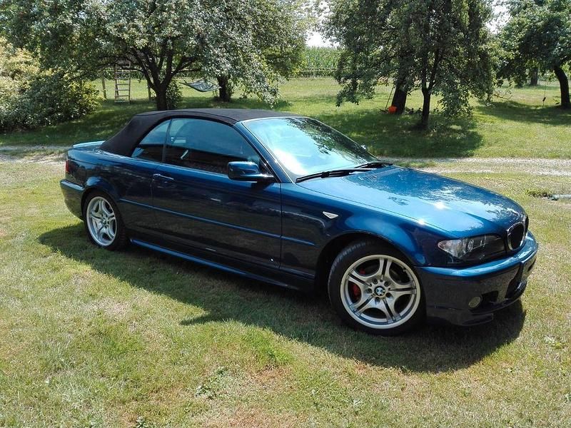 Blau Gebraucht 2003 BMW 318 Cabriolet M Sport Cabrio | 6.600 € (Fairer Preis) - Bild 1/4