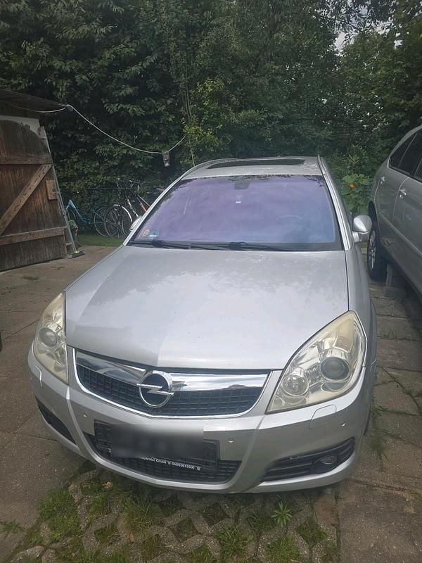 Grau Gebraucht 2006 Opel Vectra Limousine | 1.500 € (Guter Preis) - Bild 1/4