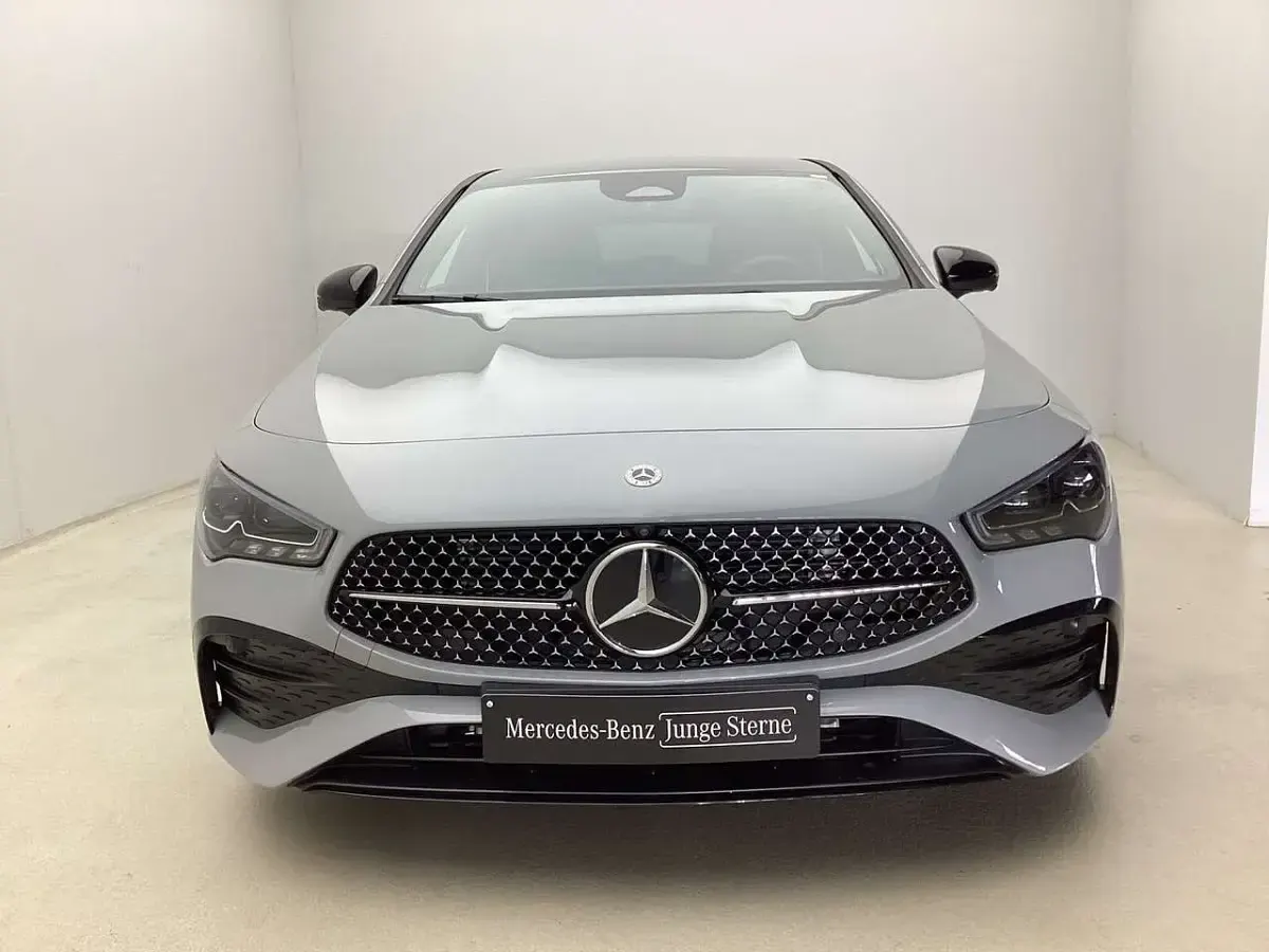Gebraucht Mercedes CLA220 AMG line 190 PS (139 kW) 2025 Manufaktur lack manufaktur alpingrau uni Limousine