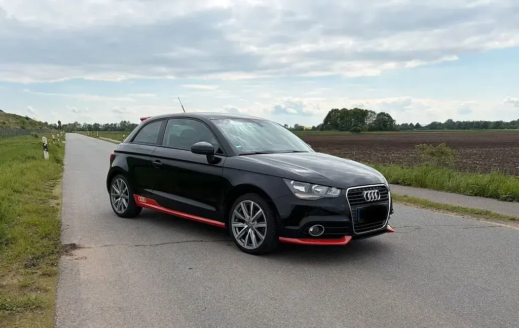 Gebraucht Audi A1 Ambition 122 PS (89 kW) 2011 Schwarz Kleinwagen