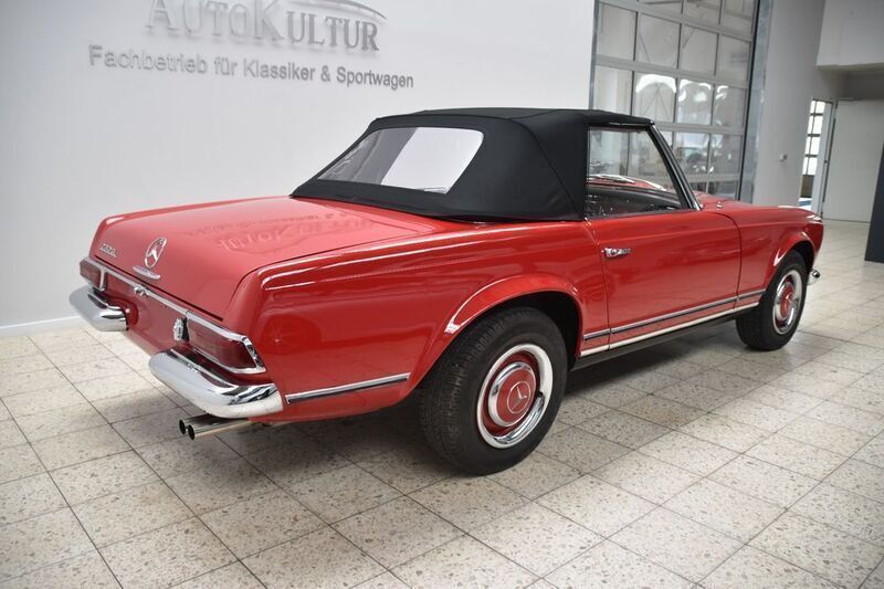 Gebraucht Mercedes 230 150 PS (110 kW) 1966 Karneolrot Cabrio