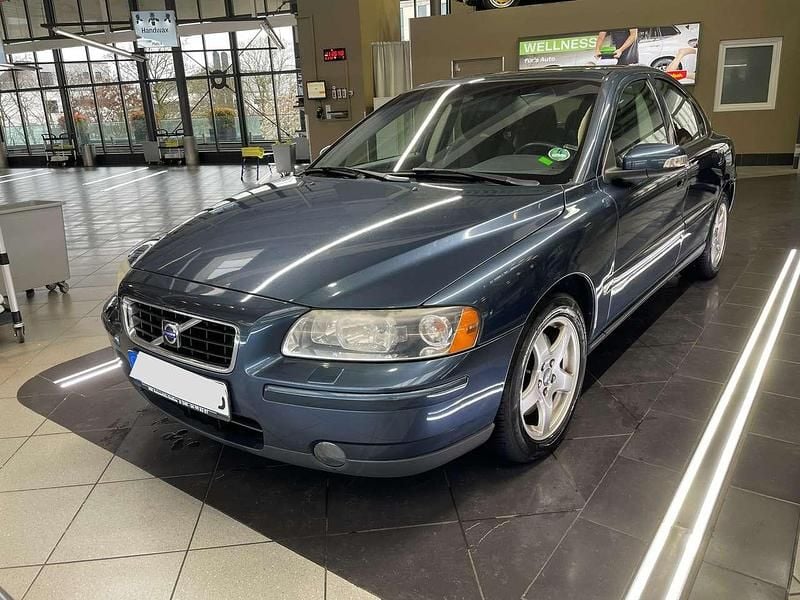 Gebraucht Volvo S60 Summum 163 PS (119 kW) 2007 Blau Limousine