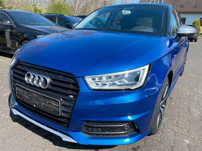 Blau Gebraucht 2018 Audi A1 Sportback S-Line Kleinwagen | 13.700 € (Guter Preis) - Bild 1/4