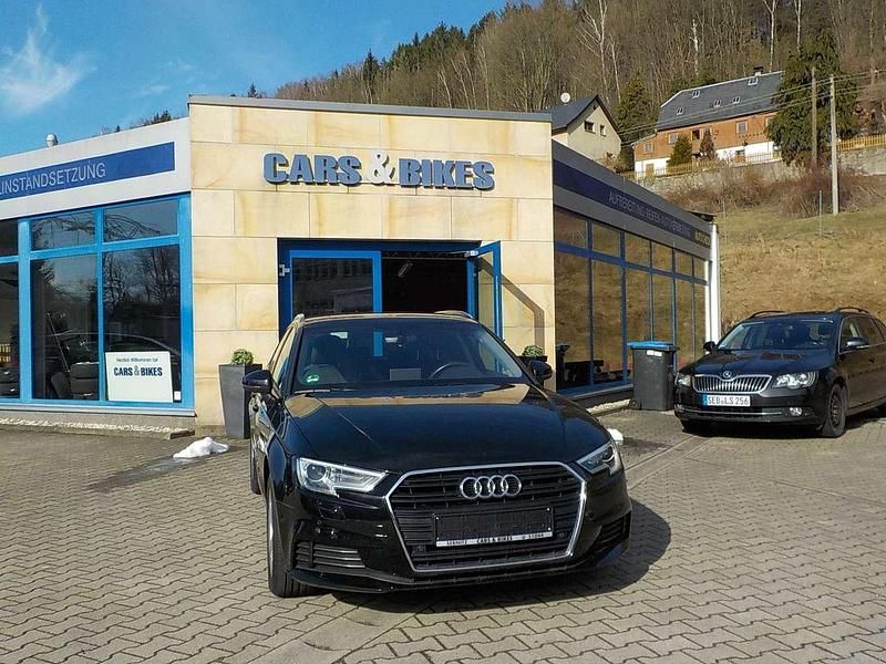 Second-hand Audi A3 116 CP (85 kW) 2016 Negru Hatchback