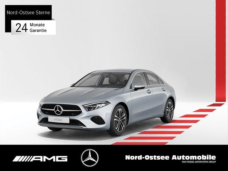 Metalliclack hightechsilber Gebraucht 2024 Mercedes A180 Progressive Limousine | 28.990 € (Fairer Preis) - Bild 1/3