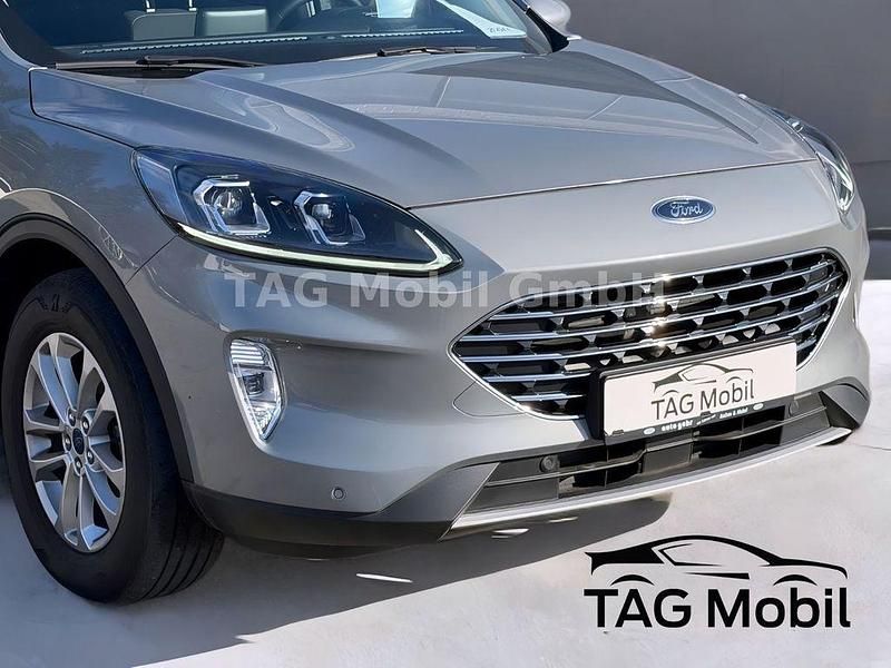 Gebraucht Ford Kuga Titanium 224 PS (164 kW) 2022 Silber SUV