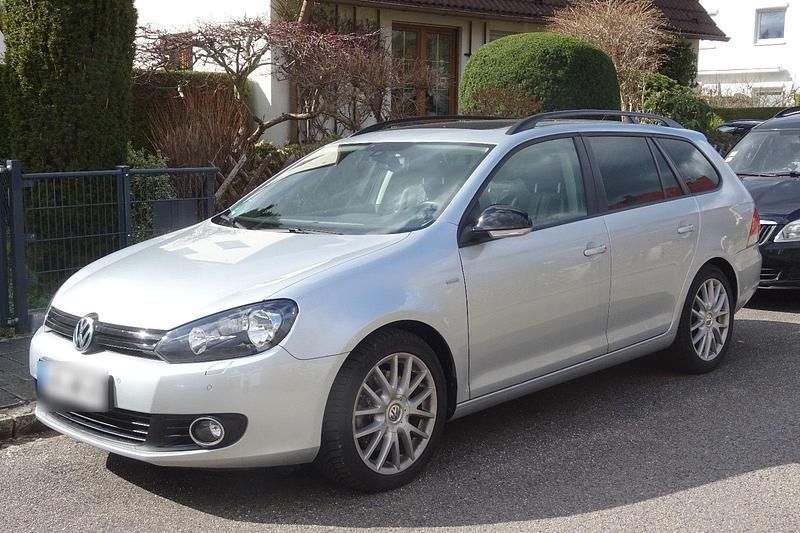 Gebraucht VW Golf VII Match 140 PS (102 kW) 2013 Kombi