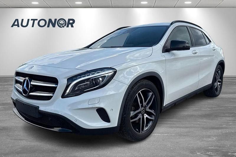 Weiß Gebraucht 2016 Mercedes GLA220 SUV | 14.000 € (Superpreis) - Bild 1/4