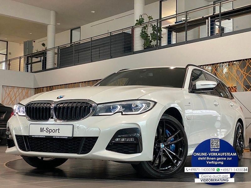 Weiß Gebraucht 2021 BMW 330e M Sport Limousine | 31.980 € (Fairer Preis) - Bild 1/3
