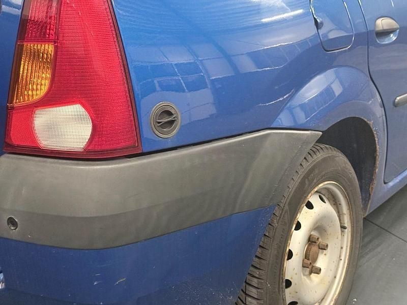 Usata Dacia Logan 87 CV (63 kW) 2006 Blu Berlina