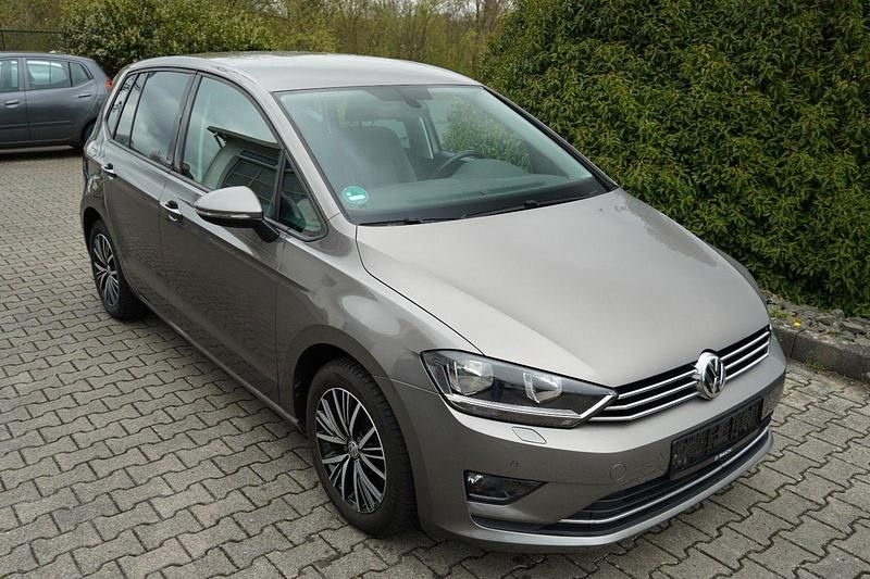 Grau Gebraucht 2016 VW Golf Sportsvan Van / Kleinbus | 11.499 € (Superpreis) - Bild 1/4