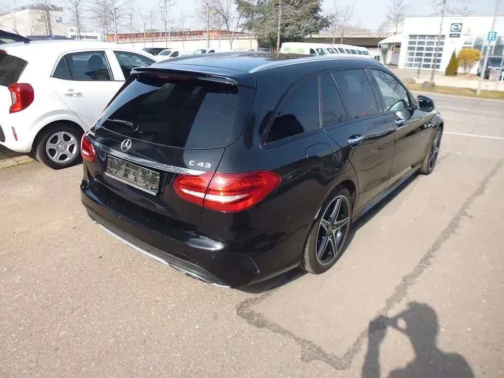 Gebraucht Mercedes C43 AMG AMG 367 PS (269 kW) 2016 Schwarz Limousine