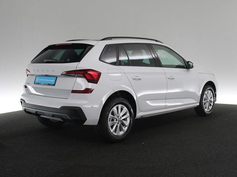 Gebraucht Skoda Kamiq Selection 150 PS (110 kW) 2025 Moonweiss metallic (metallic) SUV