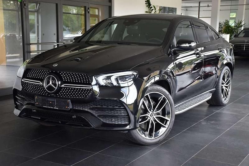 Obsidianschwarz metallic Gebraucht 2021 Mercedes GLE350 AMG line Coupé | 74.990 € (Fairer Preis) - Bild 1/4