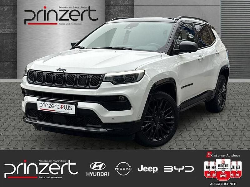 Alpine white (vr296) Gebraucht 2021 Jeep Compass 80th Anniversary SUV | 23.970 € (Fairer Preis) - Bild 1/3