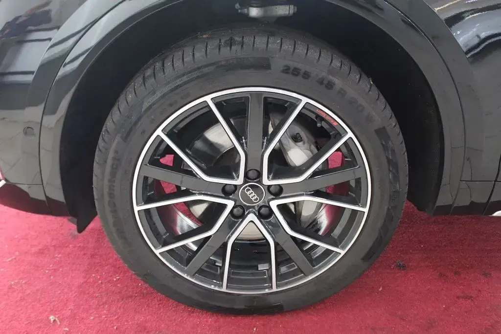 Second-hand Audi Q5 S-Line 286 CP (210 kW) 2023 Negru SUV