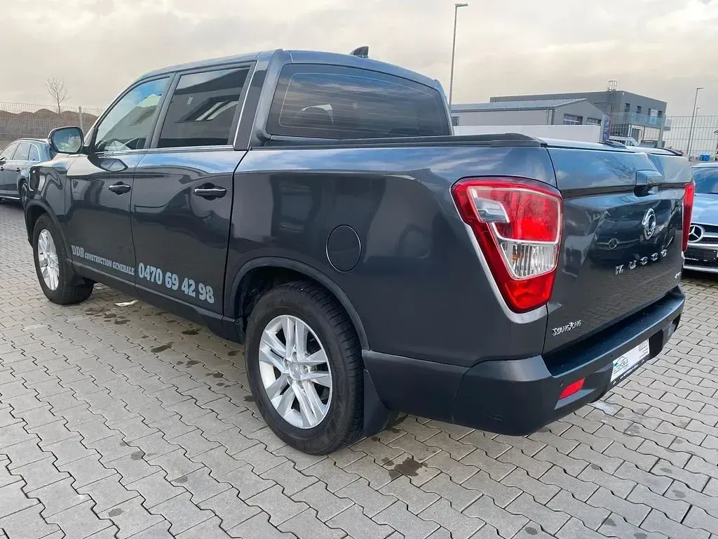 Gebraucht SsangYong Musso Quartz 181 PS (133 kW) 2019 Grau Pickup