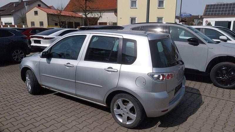 Gebraucht Mazda 2 Active 80 PS (58 kW) 2006 Silber Kleinwagen