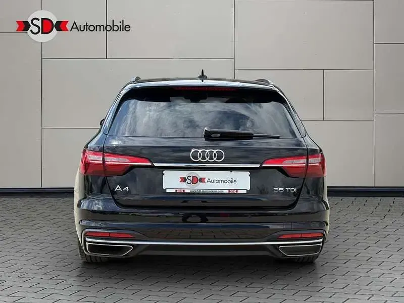 Gebraucht Audi A4 Ambiente 163 PS (119 kW) 2021 Schwarz Kombi