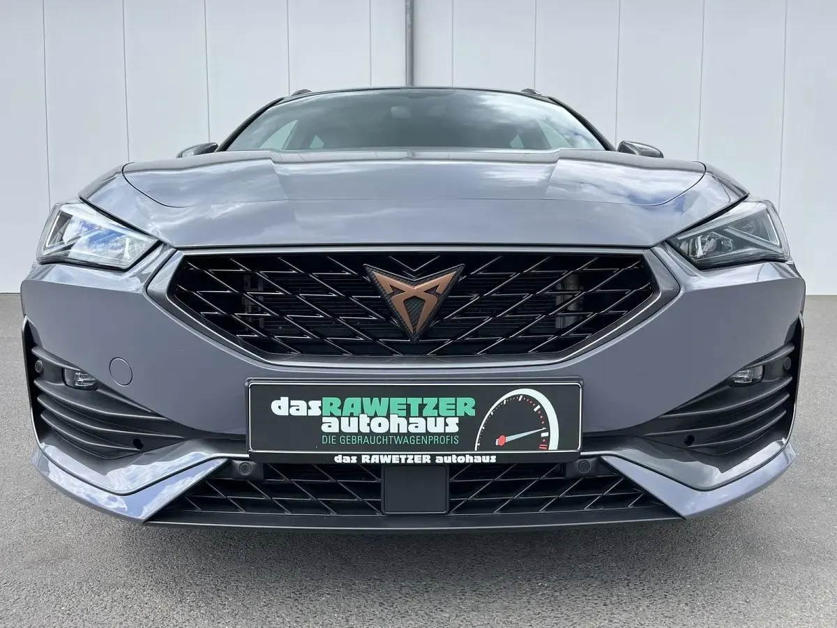 Używany Cupra Leon 150 KM (110 kW) 2024 Szary Kombi