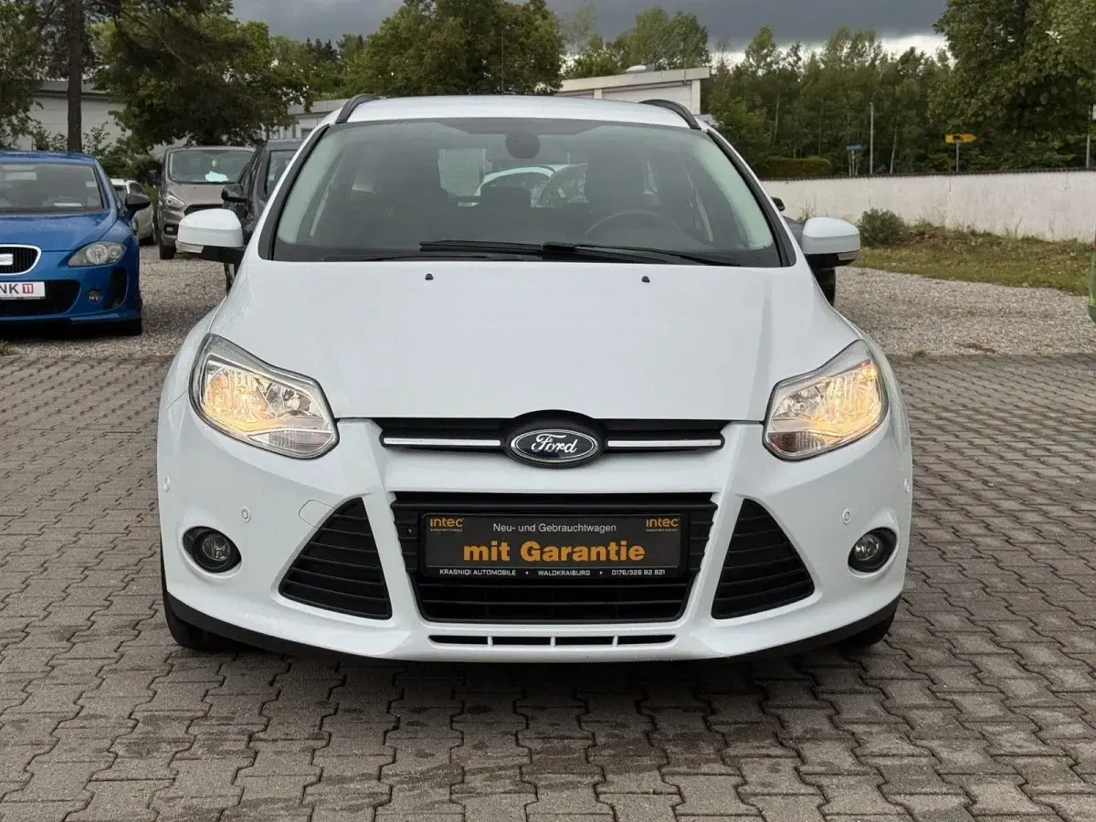 Occasion Ford Focus Champions Edition 116 ch (85 kW) 2013 Blanc Break
