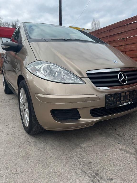 Gebraucht Mercedes A150 Elegance 95 PS (69 kW) 2007 Gold Van / Kleinbus