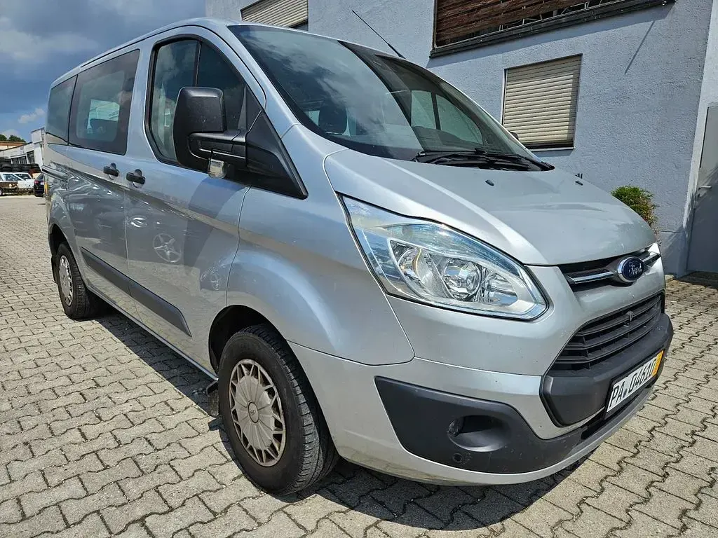 Gebraucht Ford Transit Trend 125 PS (91 kW) 2013 Silber Van