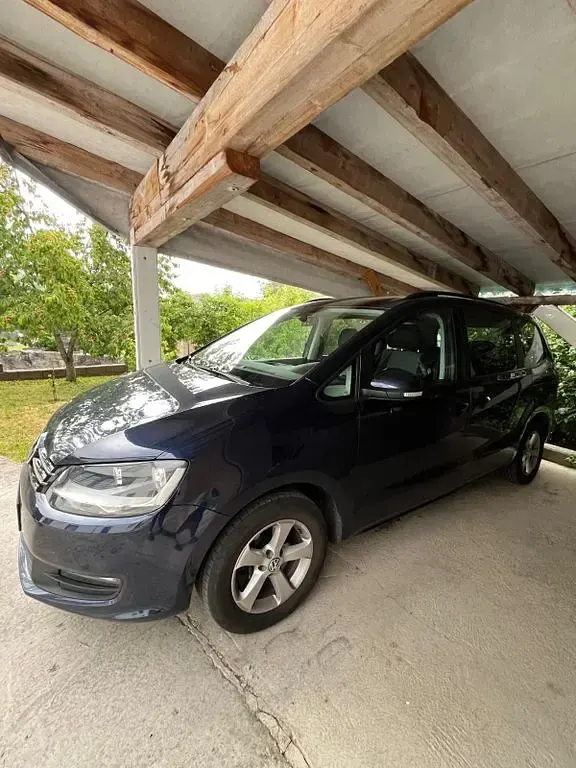 Gebraucht VW Sharan 140 PS (102 kW) 2014 Blau Van / Kleinbus