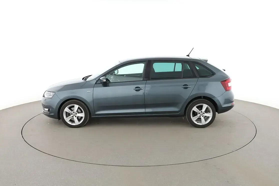 Gebraucht Skoda Rapid Clever 125 PS (91 kW) 2017 Grau Kleinwagen