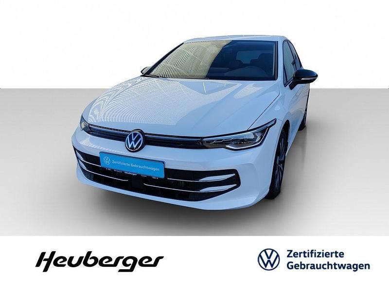 Gebraucht VW Golf VIII Goal 150 PS (110 kW) 2025 Oryxweiß perlmutteffekt Limousine