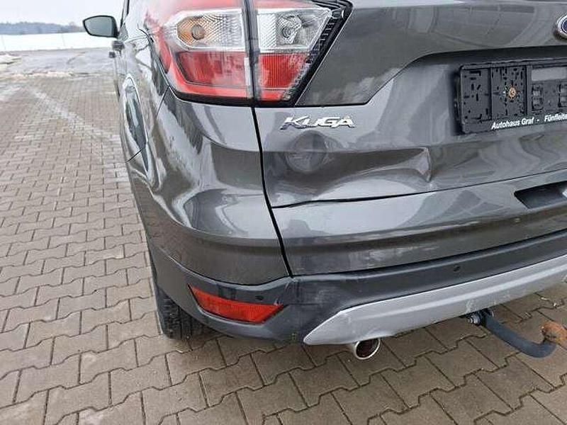 Gebraucht Ford Kuga 150 PS (110 kW) 2019 Grau SUV