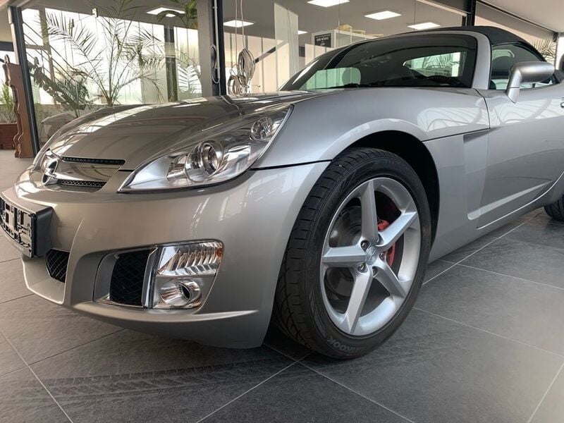 Gebraucht Opel GT 264 PS (194 kW) 2007 Silber Cabrio