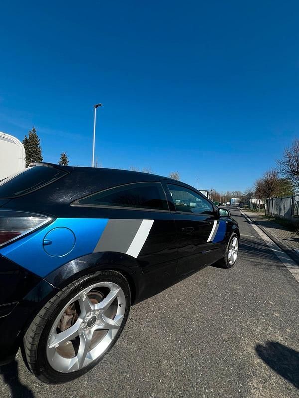 Gebraucht Opel Astra GTC OPC 140 PS (102 kW) 2006 Schwarz Coupé
