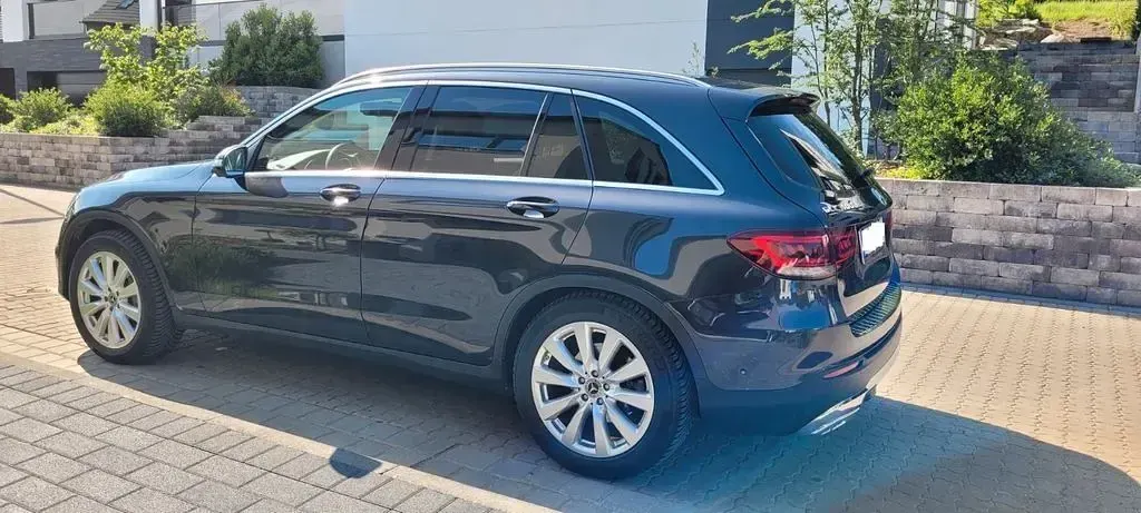 Gebraucht Mercedes GLC400d 330 PS (242 kW) 2020 Grau SUV