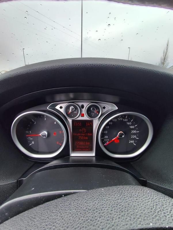 Schwarz Gebraucht 2009 Ford Focus Kombi | 1.250 € - Bild 1/4