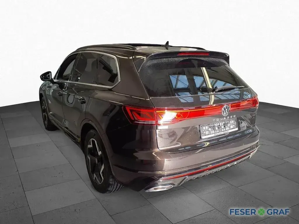 Gebraucht VW Touareg R-line 286 PS (210 kW) 2024 Braun SUV