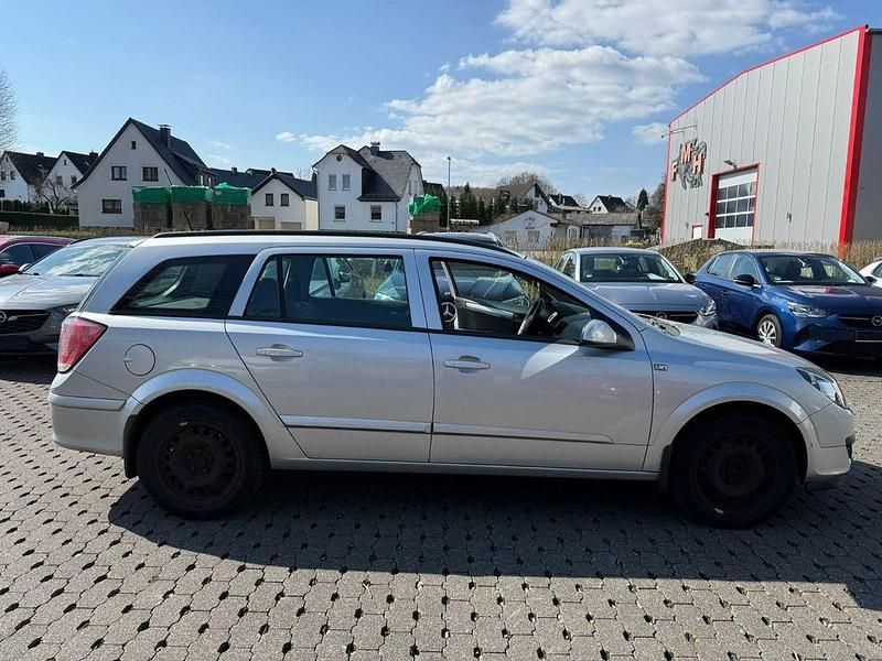 Gebraucht Opel Astra 140 PS (102 kW) 2006 Other Limousine