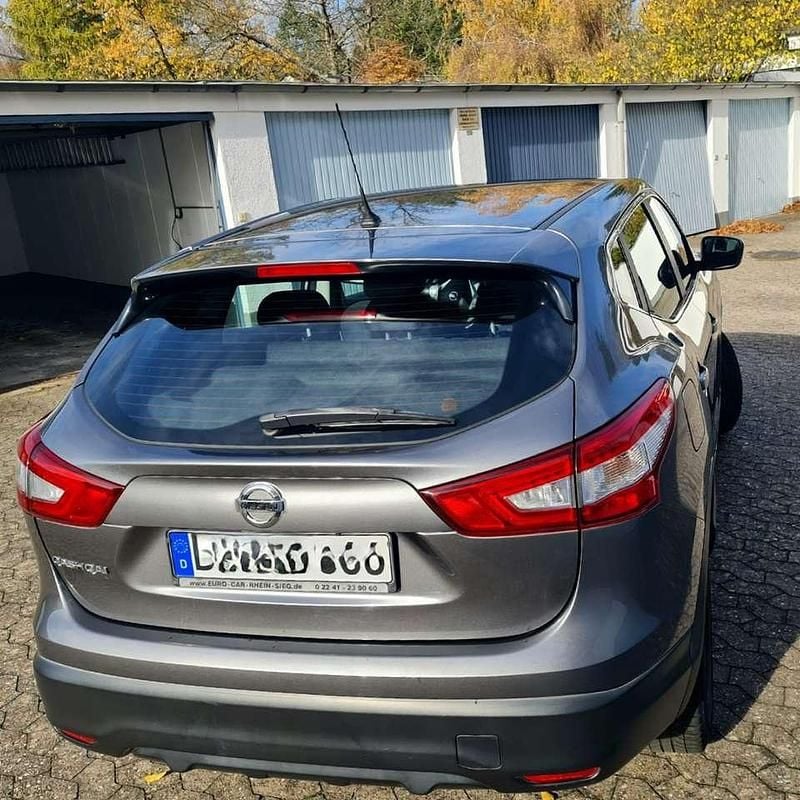 Gebraucht Nissan Qashqai Acenta 116 PS (85 kW) 2016 SUV