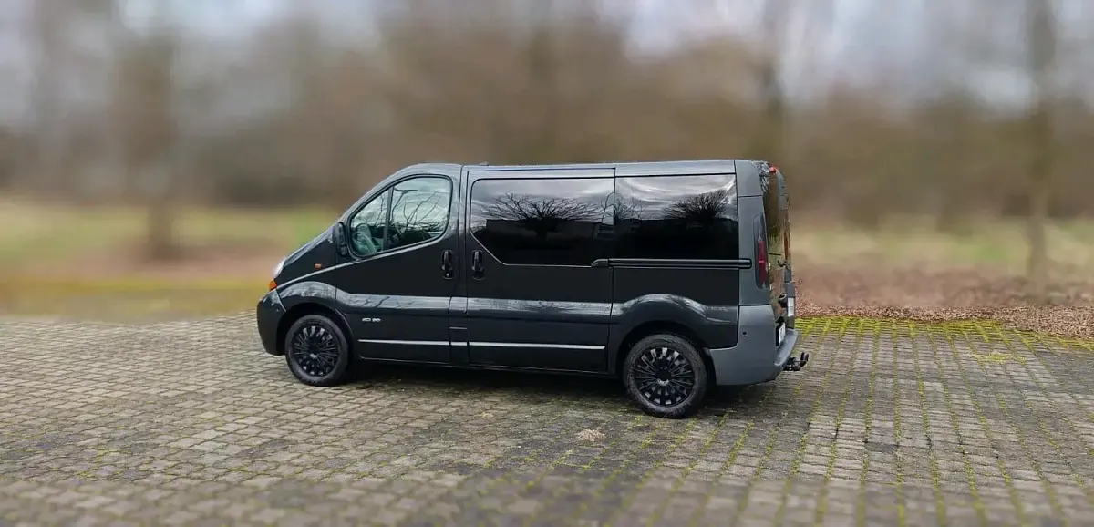 Gebraucht Renault Traffic 82 PS (60 kW) 2002 Schwarz Van / Kleinbus