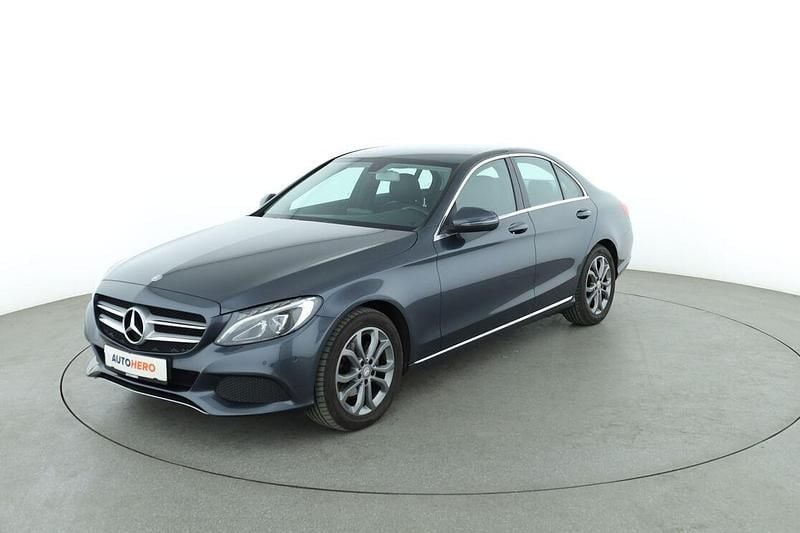 Grau Gebraucht 2015 Mercedes C180 Avantgarde Limousine | 18.940 € (Fairer Preis) - Bild 1/3