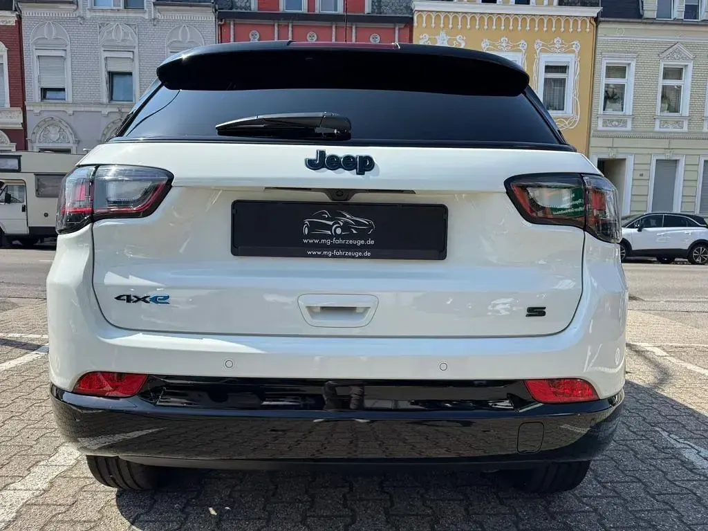 Neu Jeep Compass Summit 241 PS (177 kW) 2025 Weiß SUV