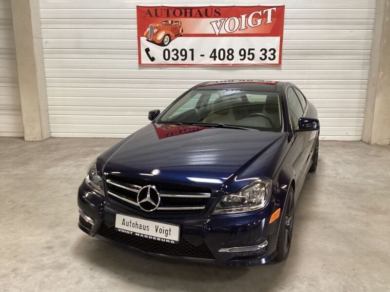 Blau Gebraucht 2017 Mercedes C250 Coupé | 21.998 € (Etwas zu teuer) - Bild 1/4
