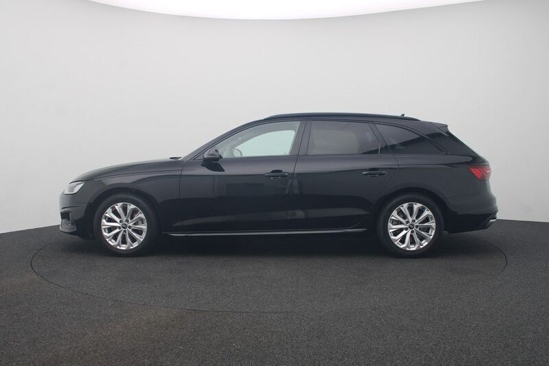 Gebraucht Audi A4 Ambiente 265 PS (194 kW) 2022 Schwarz Kombi