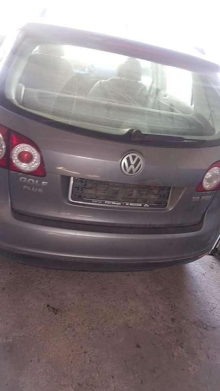 Gebraucht VW Golf V Comfortline 116 PS (85 kW) 2007 Grau Limousine