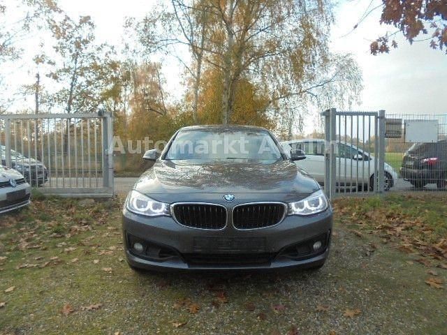 Gebraucht BMW 330 Shadowline 258 PS (189 kW) 2015 Grau Limousine