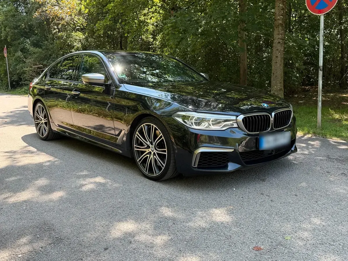 Gebraucht BMW 550 462 PS (339 kW) 2017 Schwarz Kombi
