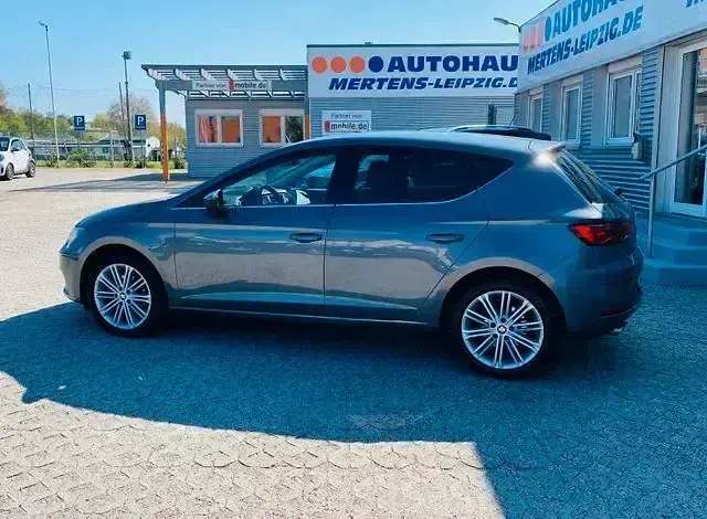 Gebraucht Seat Leon XCELLENCE 125 PS (91 kW) 2017 Grau Limousine