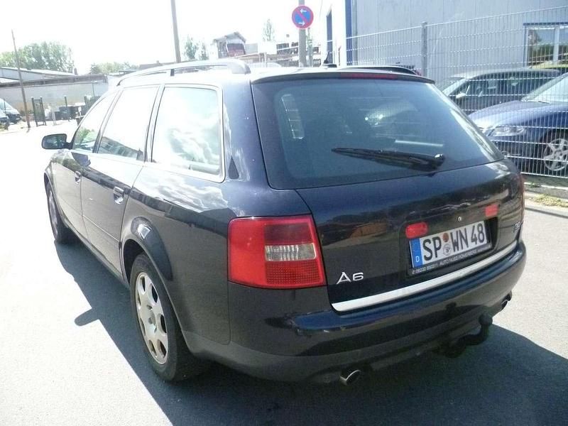 Gebraucht Audi A6 220 PS (161 kW) 2001 Blau Kombi