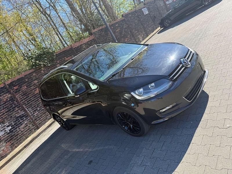 Gebraucht VW Sharan Highline 140 PS (102 kW) 2011 Schwarz Van / Kleinbus