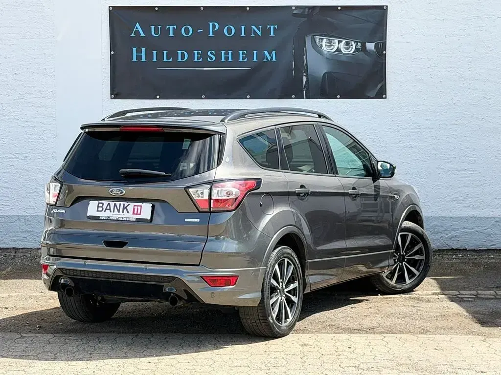 Gebraucht Ford Kuga ST-Line 150 PS (110 kW) 2018 Grau SUV